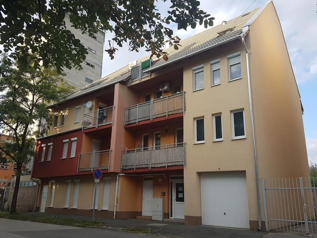 Hetvezer Penthouse Apartments Szeged Eksteriør billede